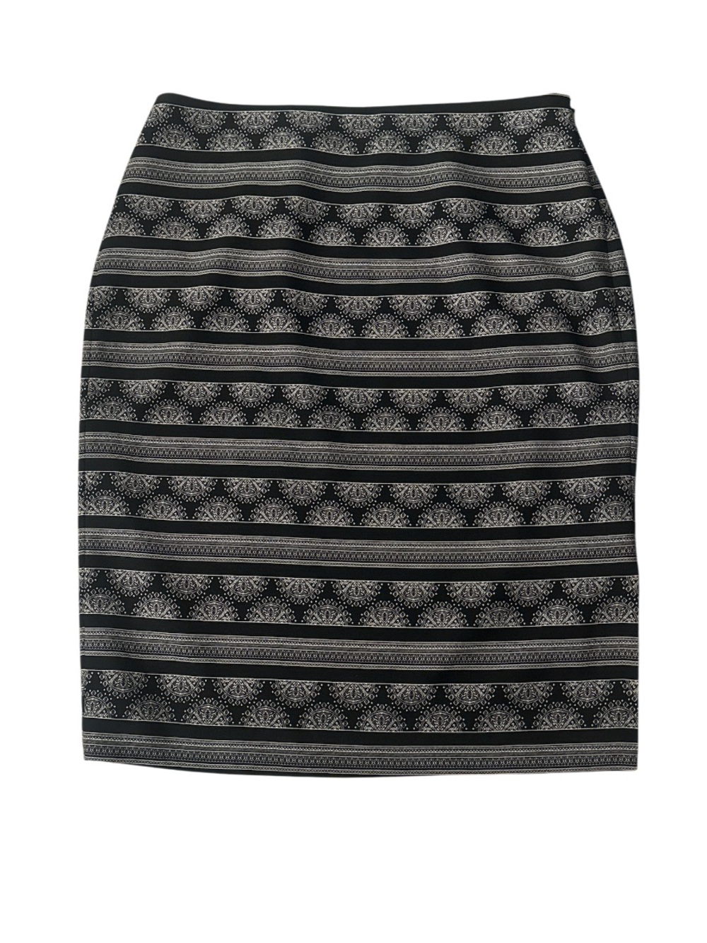 Ann Taylor Black and White Striped Pattern Pencil Skirt - Size 10
